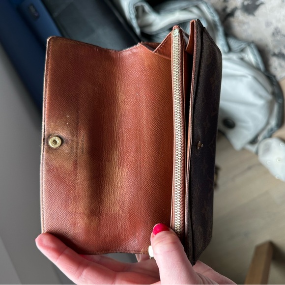 Louis Vuitton Sarah Long Wallet 100% AUTHENTIC. - Picture 7 of 15